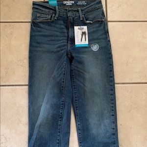 Levi’s Denizen High Waisted Mom Jeans NWT Size 0/1
